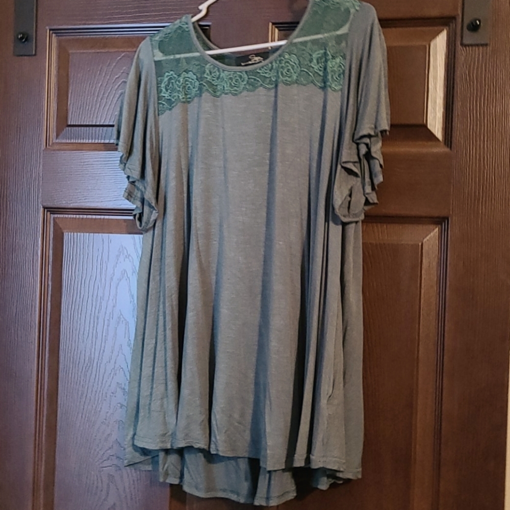 Green tee